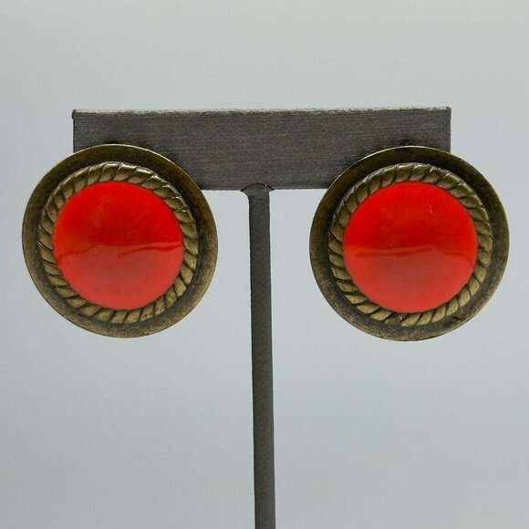 3/$30 Reddish Orange Stud Earrings Brass Tone Pierced Large RoundButton - Picture 2 of 8